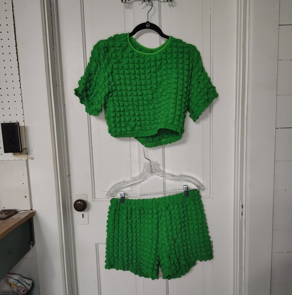 Other - Cute And Flirty Two Piece Green Set Size XL